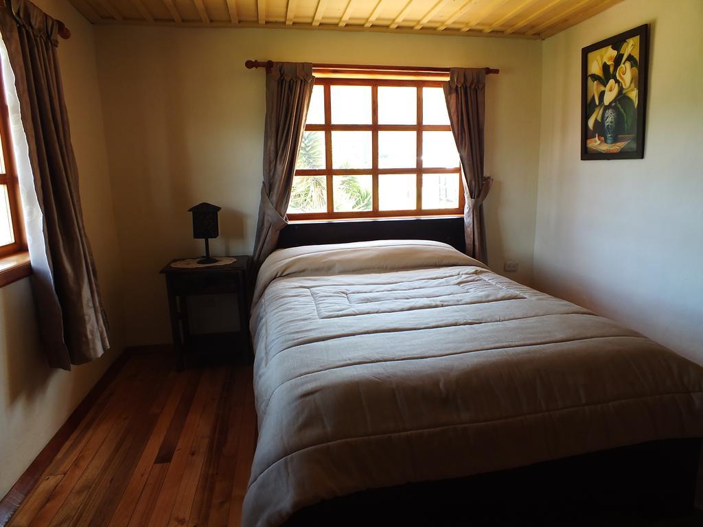 Hosteria La Condesa Honorato Vásquez Rum bild