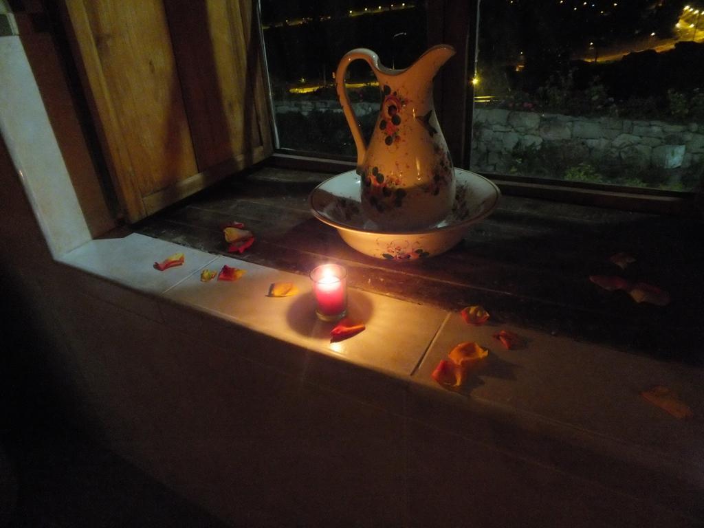 Hosteria La Condesa Honorato Vásquez Rum bild